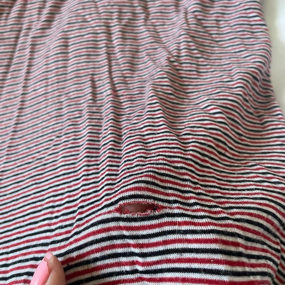 brandy melville t shirt - Picture 3 of 3